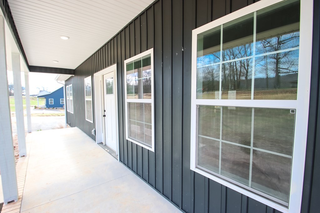 402 Frank Anderson Road Sparta, TN 38583 - Photo 6 of 24 Gallery Image 6