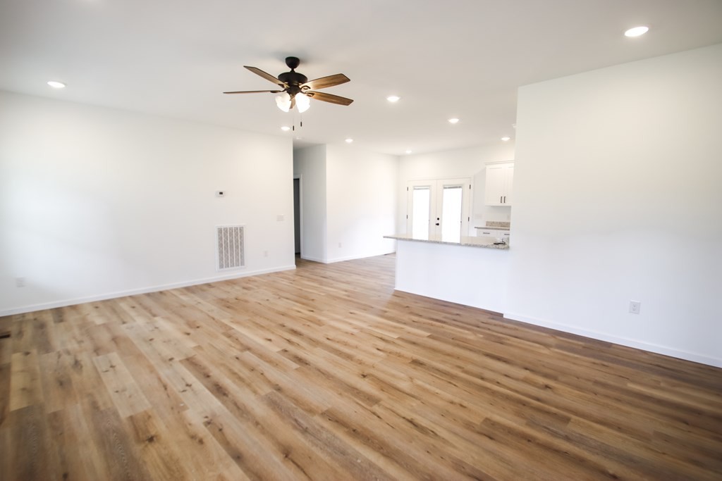 402 Frank Anderson Road Sparta, TN 38583 - Photo 8 of 24 Gallery Image 8