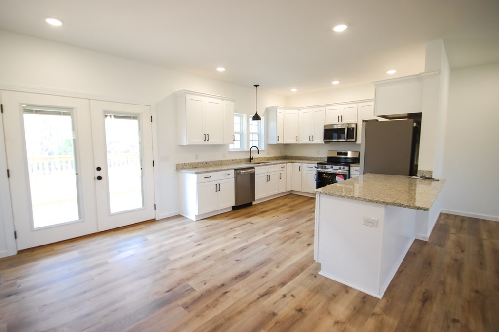 402 Frank Anderson Road Sparta, TN 38583 - Photo 9 of 24 Gallery Image 9