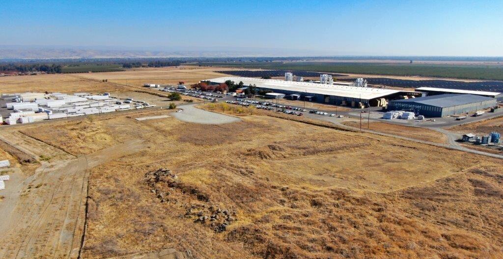 11425 Reading Road Red Bluff, CA 96080 - Photo 8 of 9