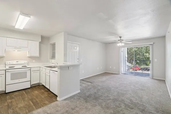 $1,154 | 5800 Techni Center Drive, Unit 1121, Austin, TX 78721