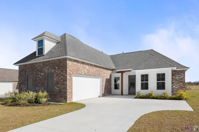 $461,503 | 314 Marmande Avenue, Thibodaux, LA 70301