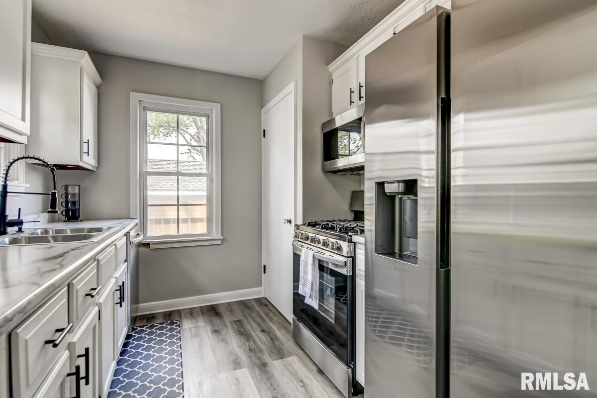 3317 Butler Street Springfield, IL 62703 - Photo 7 of 16