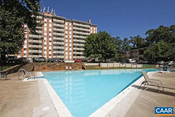 $1,445 | 1800 Jefferson Park Avenue, Unit 2, Charlottesville, VA 22903