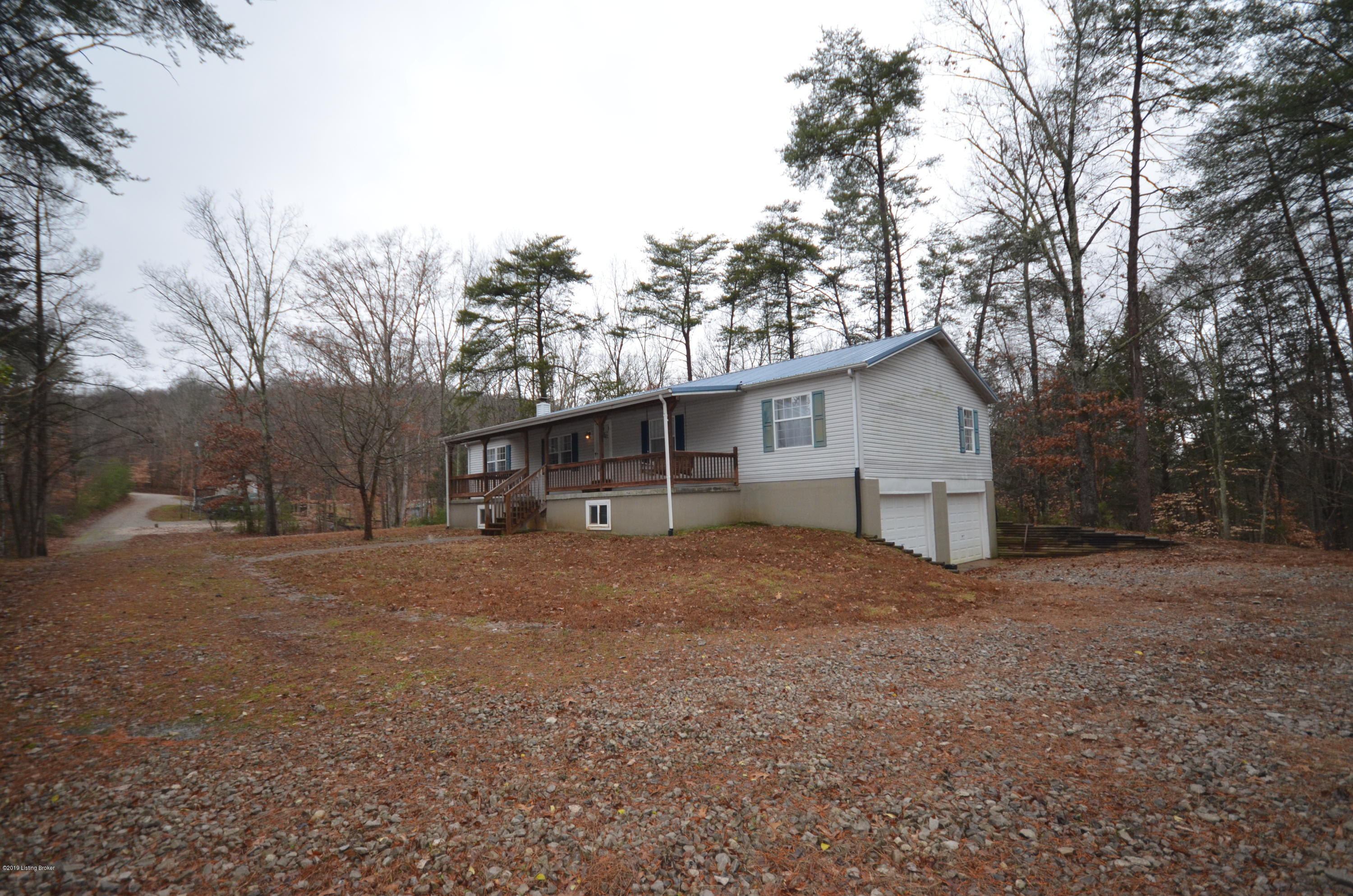1008 Robbin Lane Cub Run, KY 42729 - Photo 29 of 41 1.73 acre lot with large turn around for vehicles, 2 car garage and large carport.