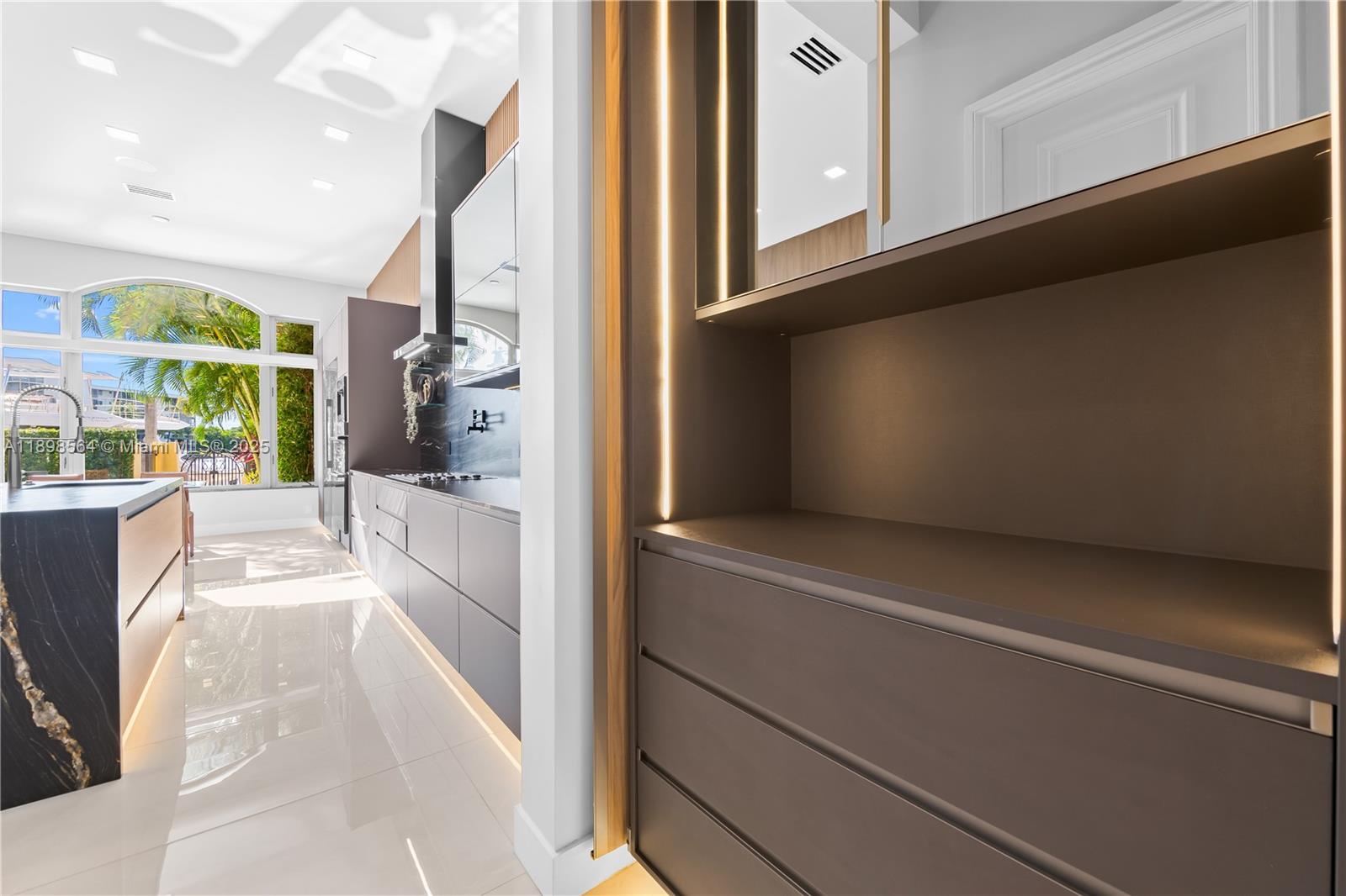 1530 Island Boulevard Aventura, FL 33160 - Photo 21 of 99