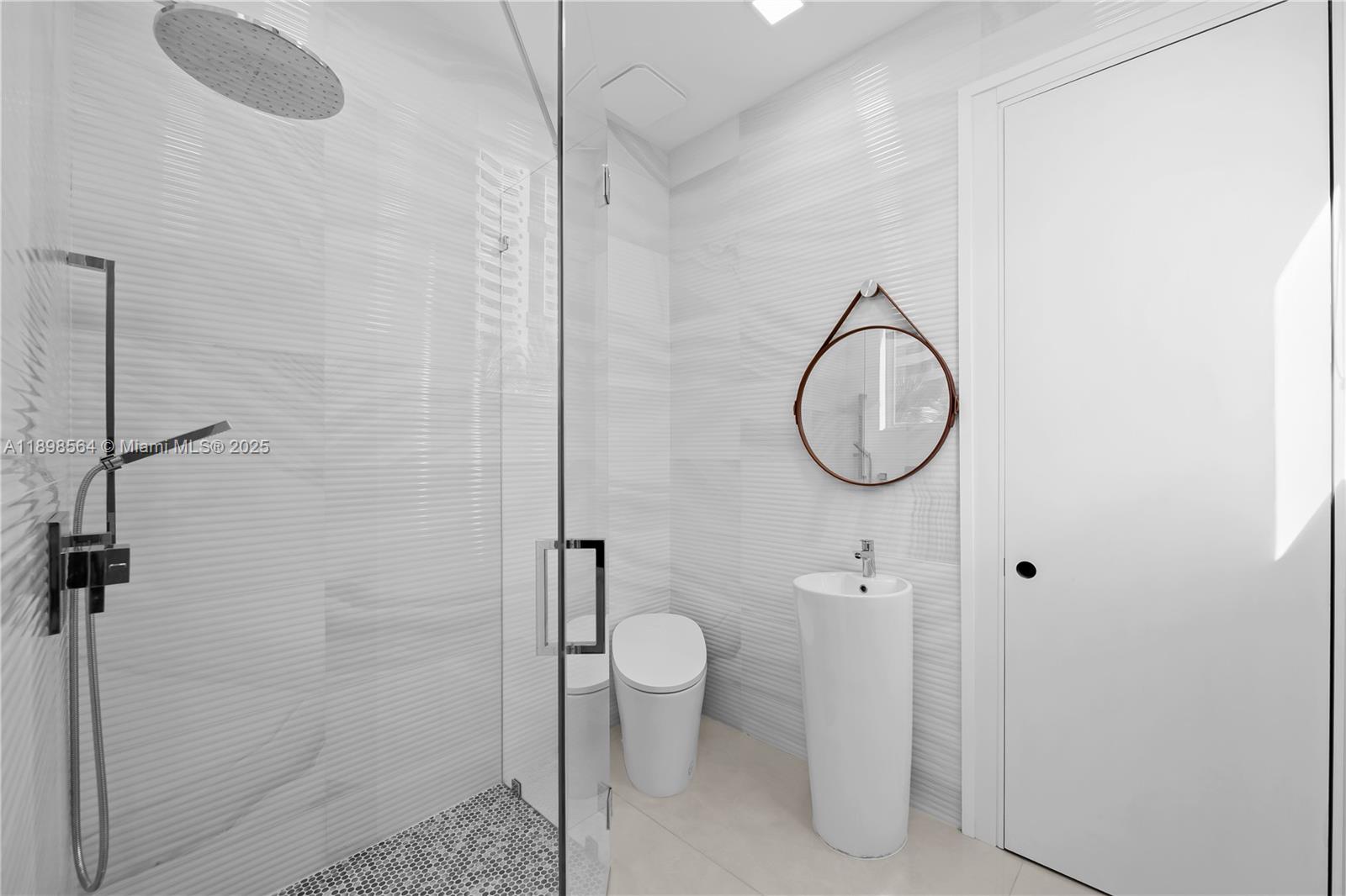 1530 Island Boulevard Aventura, FL 33160 - Photo 52 of 99