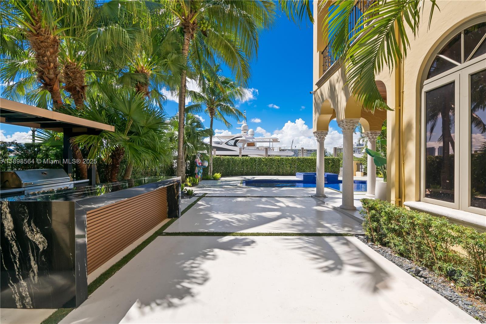 1530 Island Boulevard Aventura, FL 33160 - Photo 77 of 99