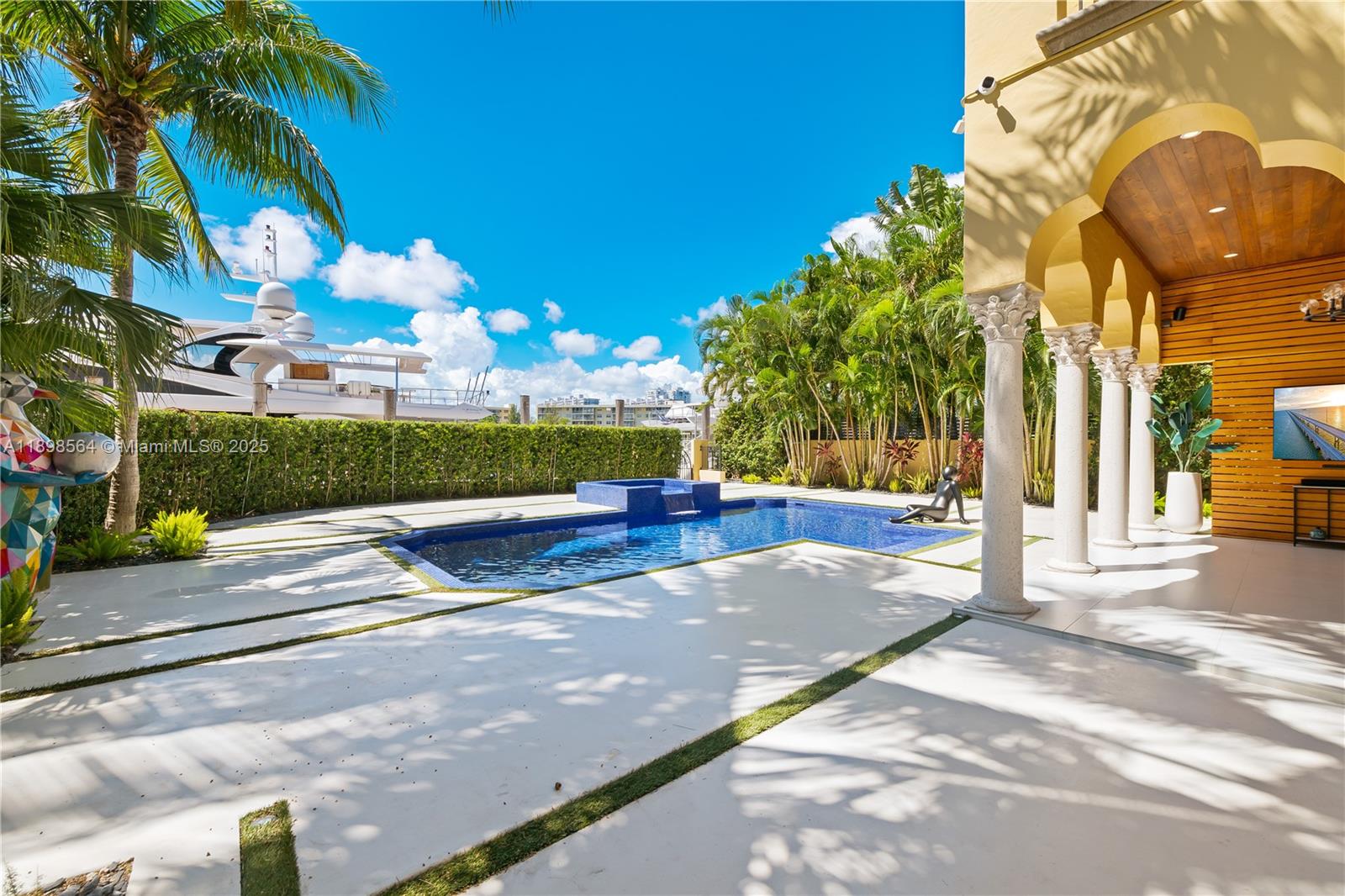 1530 Island Boulevard Aventura, FL 33160 - Photo 87 of 99