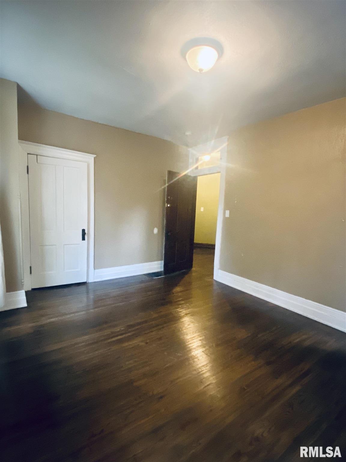 930 North 6th Street Springfield, IL 62702 - Photo 14 of 29