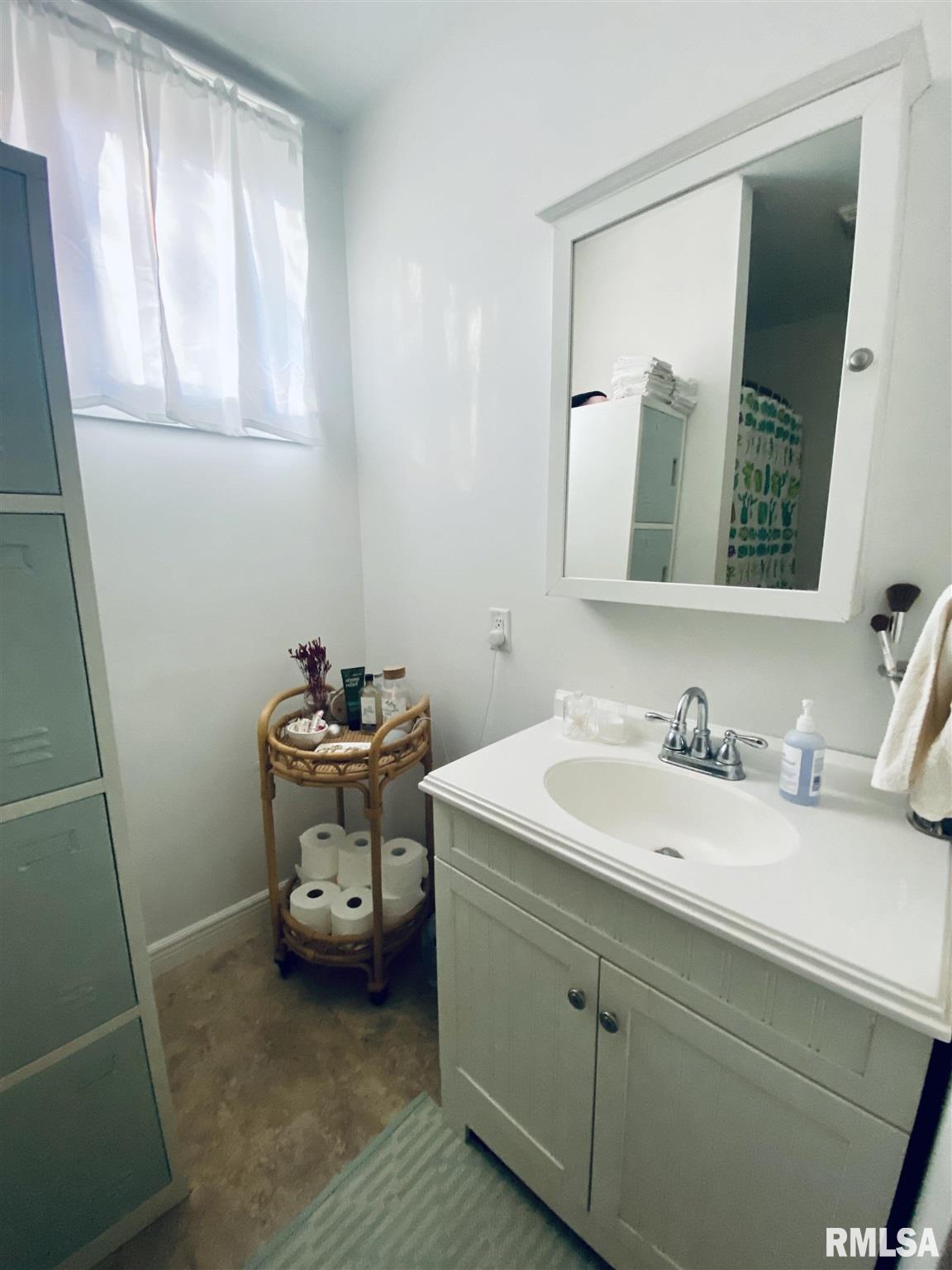 930 North 6th Street Springfield, IL 62702 - Photo 26 of 29