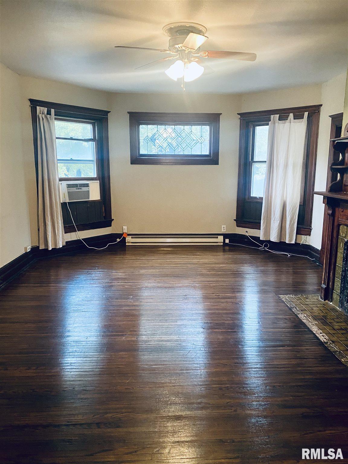930 North 6th Street Springfield, IL 62702 - Photo 7 of 29