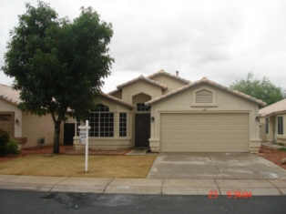 136 West Smoke Tree Road Gilbert, AZ 85233 - Photo 1 of 6 Primary Photo