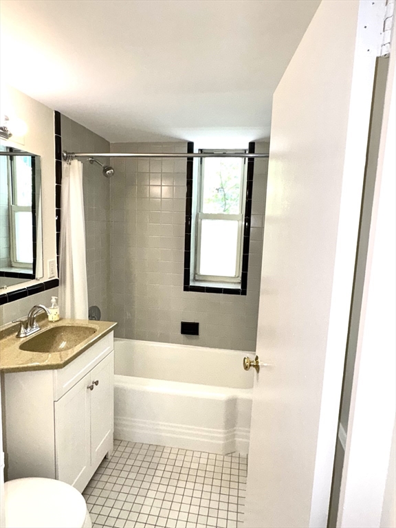 145 Pinckney Street, Unit 335 Boston, MA 02114 - Photo 4 of 16
