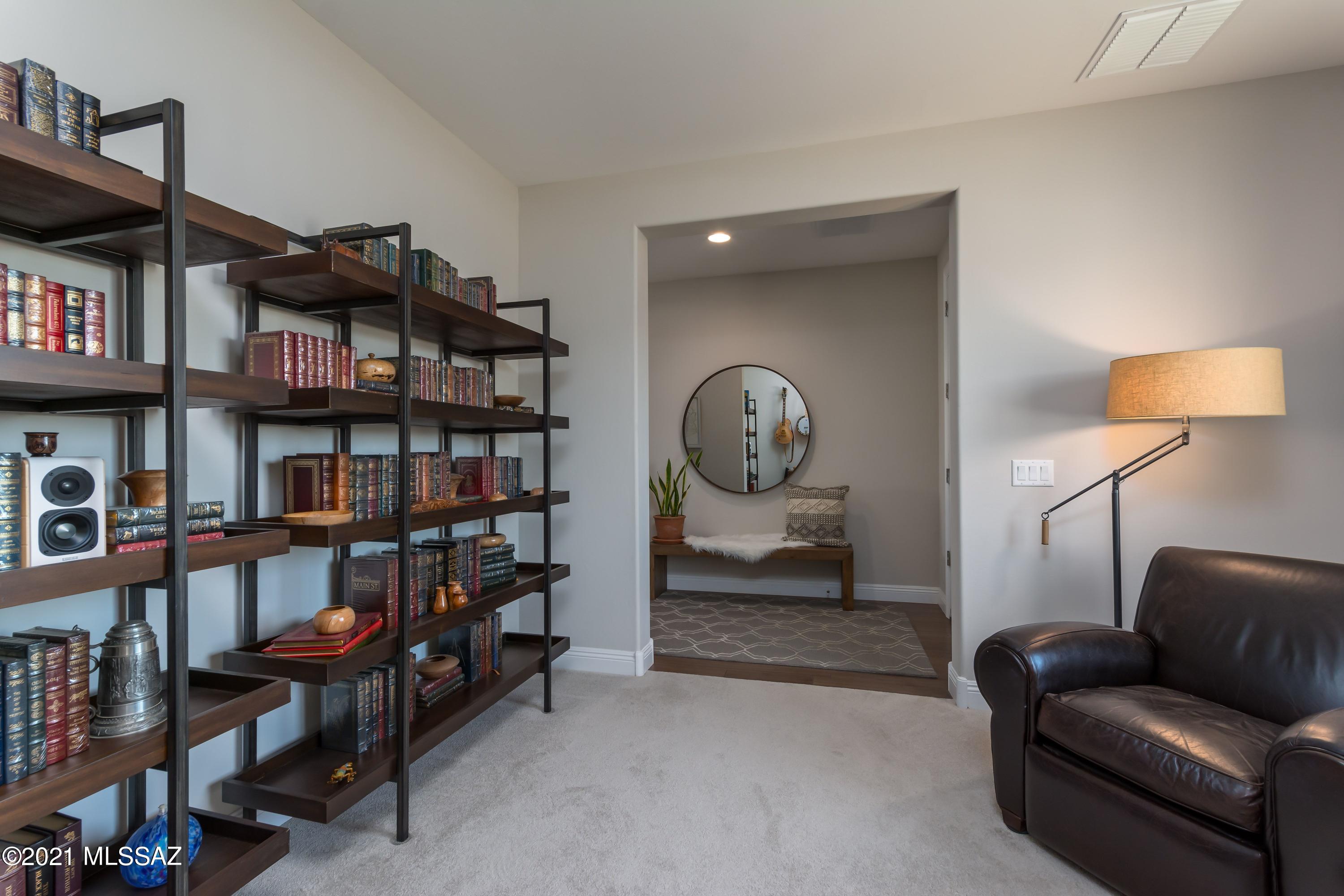 11839 North Raphael Way Tucson, AZ 85742 - Photo 4 of 40 Gallery Image 4