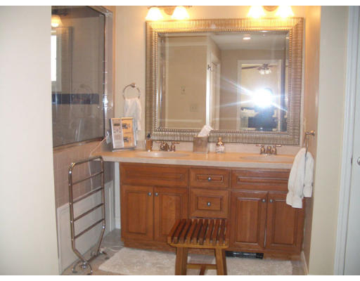 13 Hansom Road Andover, MA 01810 - Photo 10 of 16 Gallery Image 10