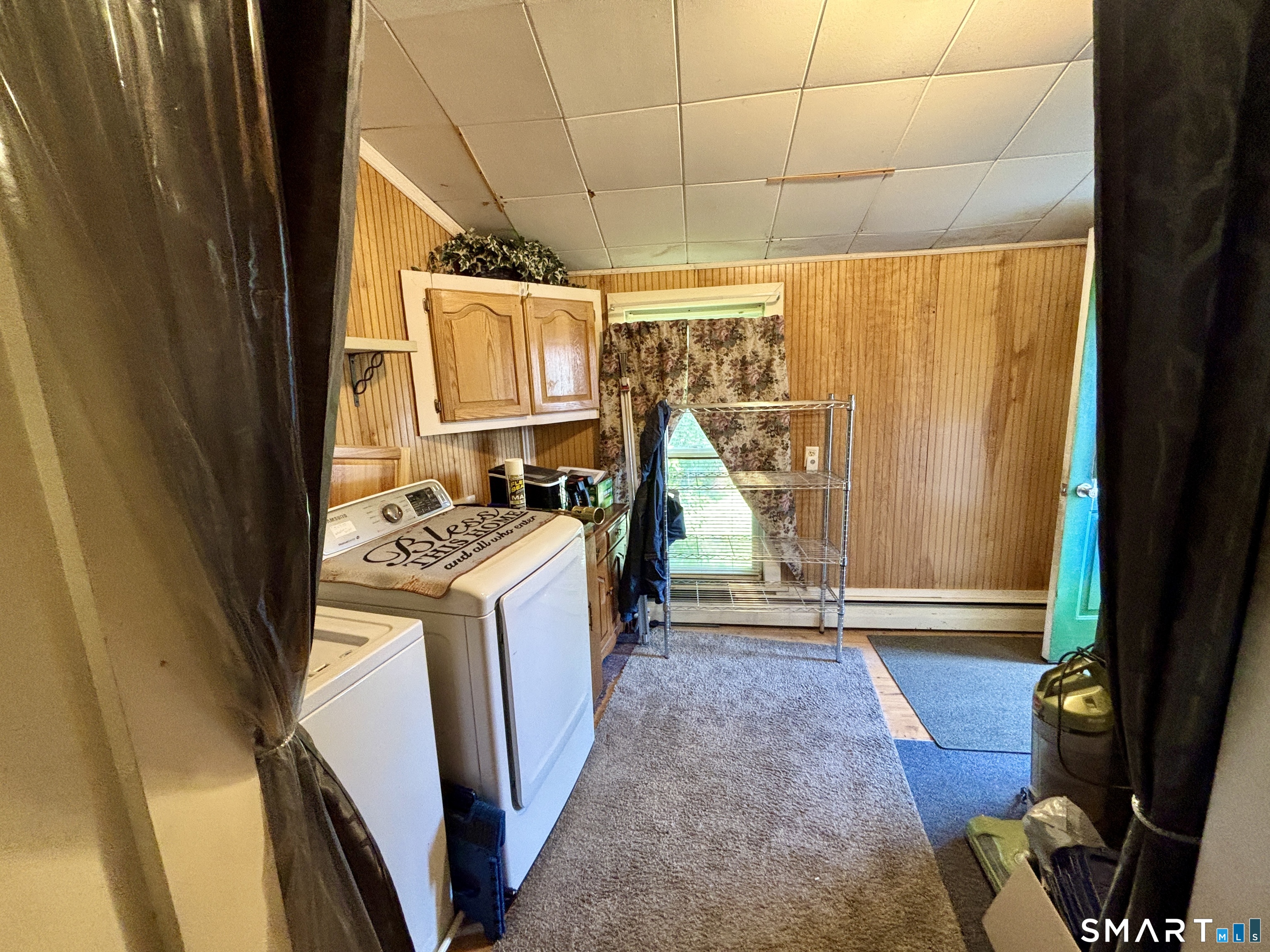 678 Wauregan Road Brooklyn, CT 06234 - Photo 8 of 27 Gallery Image 8