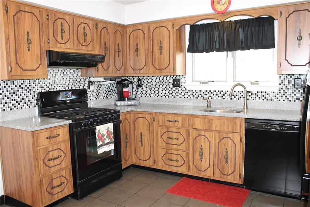 407 Ridge Avenue Monessen, PA 15062 - Photo 8 of 25 Gallery Image 8