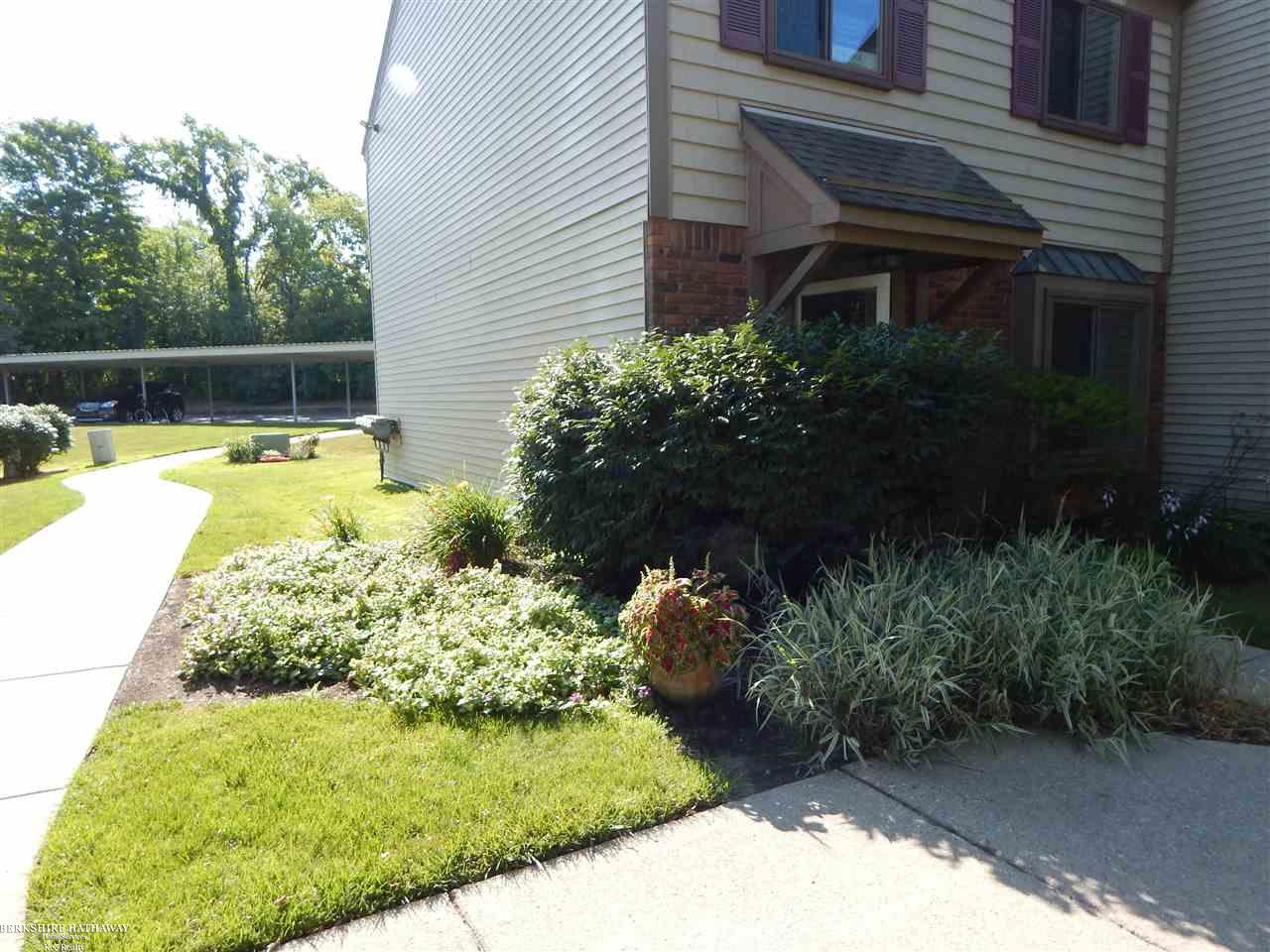 1567 Streamwood Court, Unit 55 Rochester, MI 48307 - Photo 17 of 17