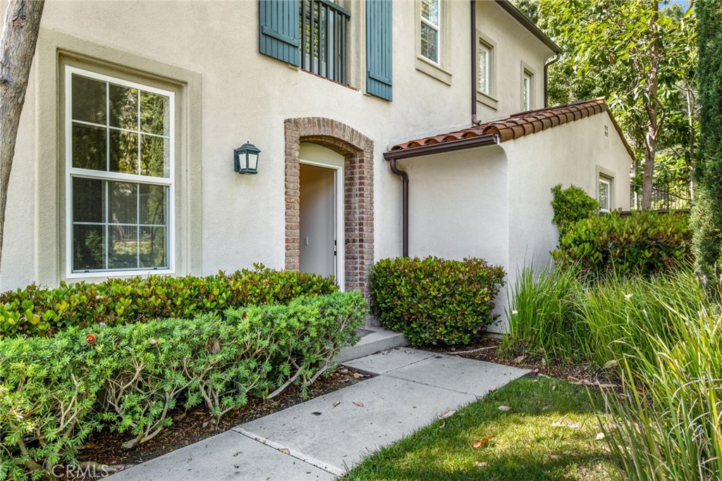 61 Bellwind Irvine, CA 92603 - Photo 2 of 22 front view of a house