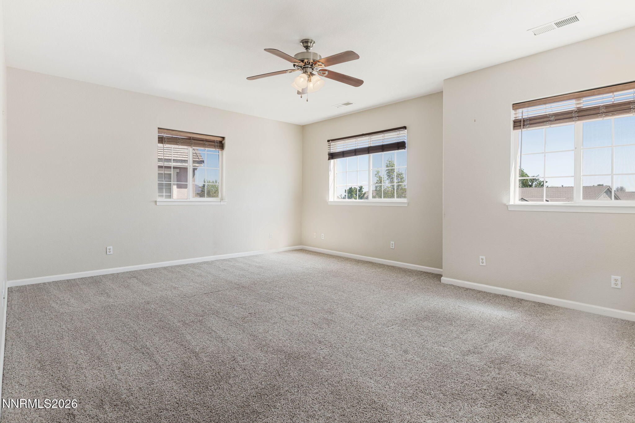 1334 Rouge River Road Fernley, NV 89408 - Photo 29 of 49 33-web-or-mls-DSC_9720-Edit