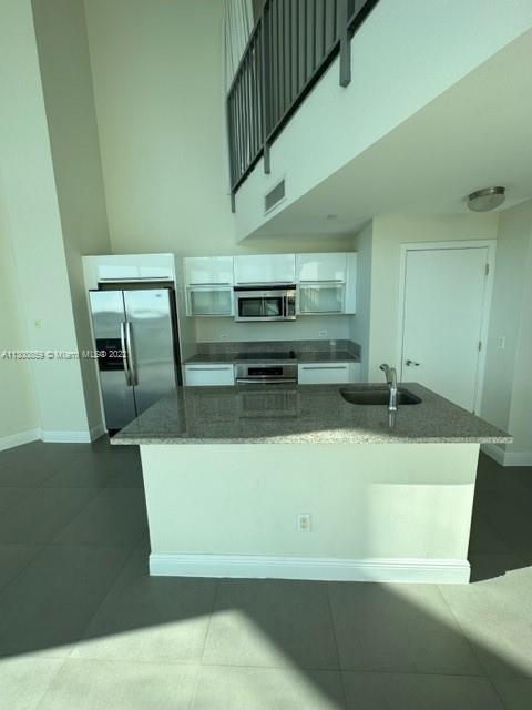 Downtown Miami Miami, FL 33132 - Photo 6 of 17 a view of kitchen with stainless steel appliances wooden floor