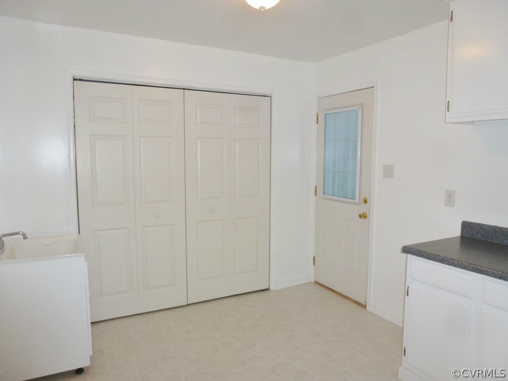 10424 Melissa Mill Road Chesterfield, VA 23236 - Photo 8 of 23 a view of a room with an empty space