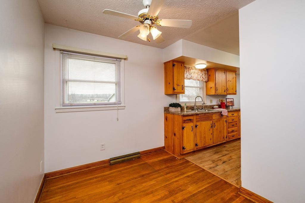 15426 Forestville Road Timberville, VA 22853 - Photo 9 of 29 Gallery Image 9