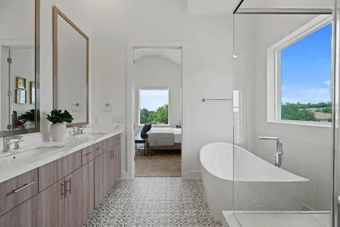 $574,900 | 5517 Toscana Avenue, Austin, TX 78724