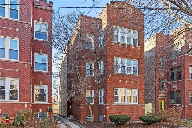$3,200 | 4912 North Washtenaw Avenue, Unit 1, Chicago, IL 60625