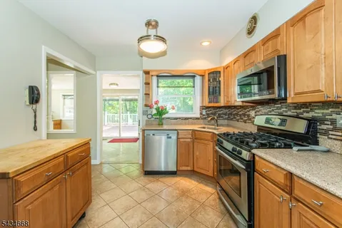 $650,000 | 318 Highland Avenue, Orange, NJ 07050