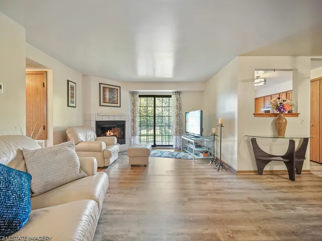 $150,000 | 3727 214th Place, Unit 2C, Matteson, IL 60443