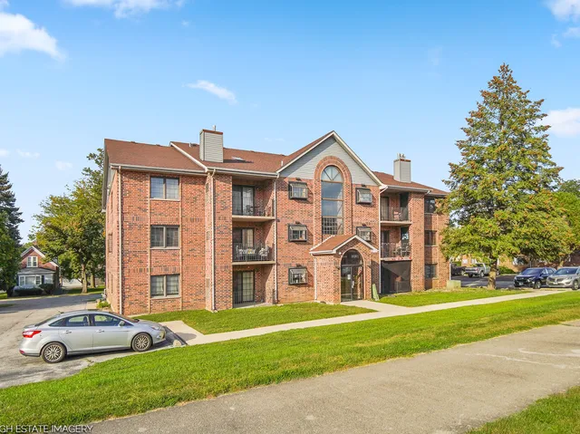 $150,000 | 3727 214th Place, Unit 2C, Matteson, IL 60443