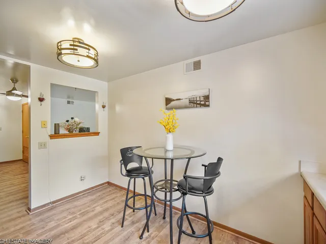 $150,000 | 3727 214th Place, Unit 2C, Matteson, IL 60443