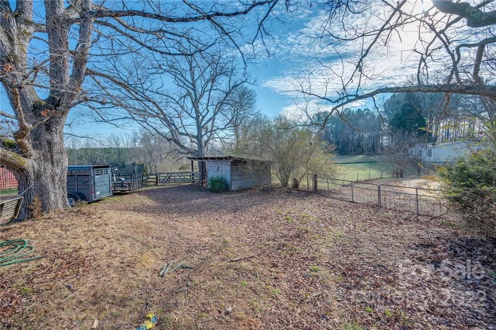 265 Mc Dowell Road Columbus, NC 28722 - Photo 30 of 40 Gallery Image 30