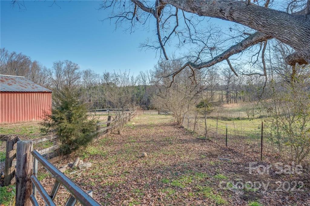 265 Mc Dowell Road Columbus, NC 28722 - Photo 32 of 40 Gallery Image 32