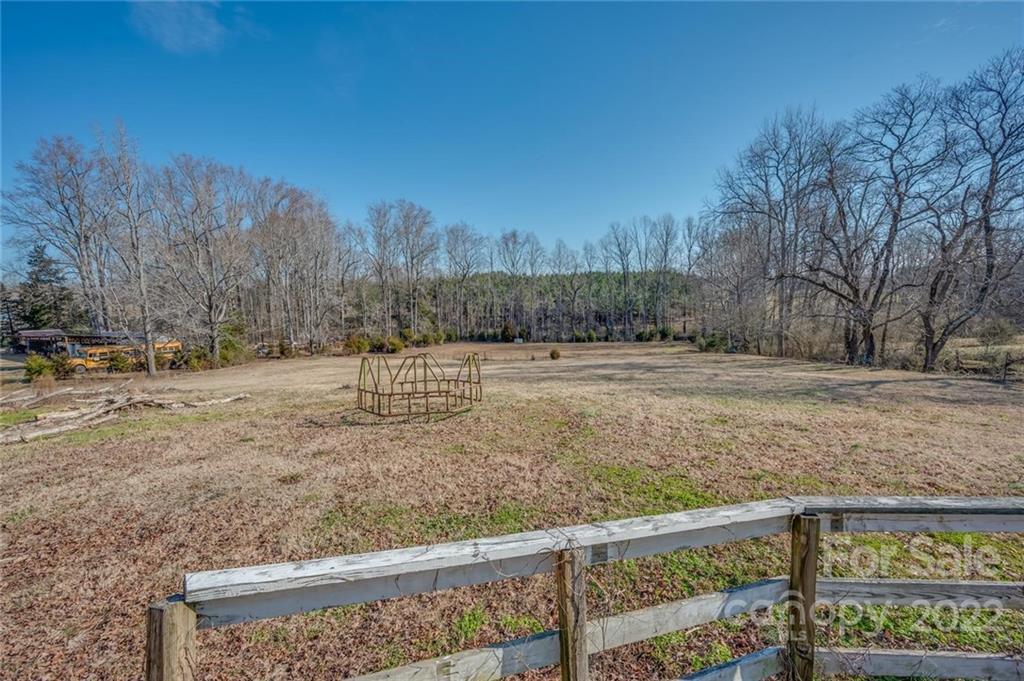 265 Mc Dowell Road Columbus, NC 28722 - Photo 7 of 40 Gallery Image 7