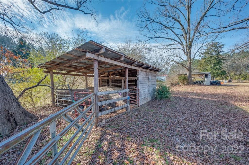 265 Mc Dowell Road Columbus, NC 28722 - Photo 10 of 40 Gallery Image 10