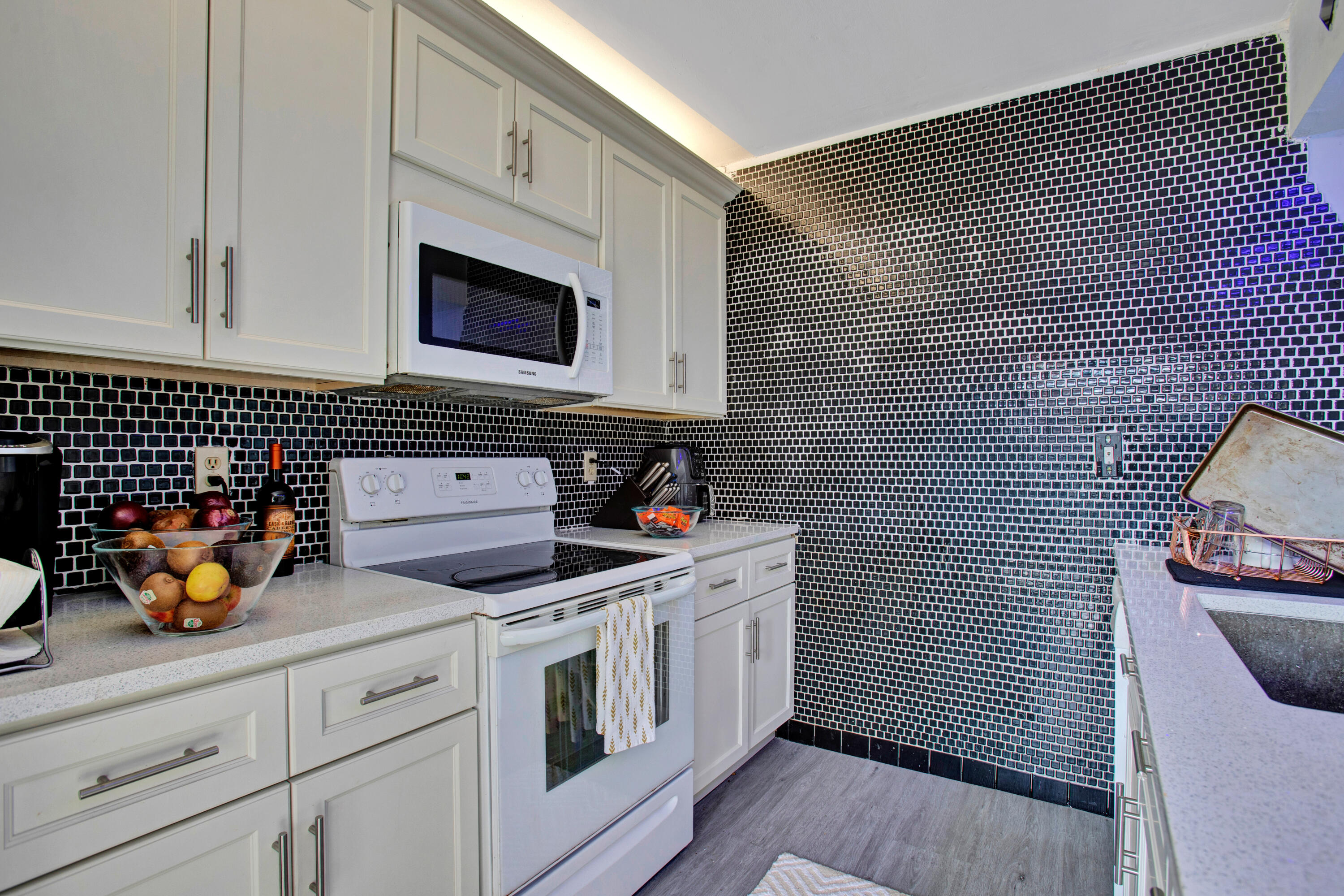 8213 Boca Rio Drive Boca Raton, FL 33433 - Photo 18 of 38 IMG_8431