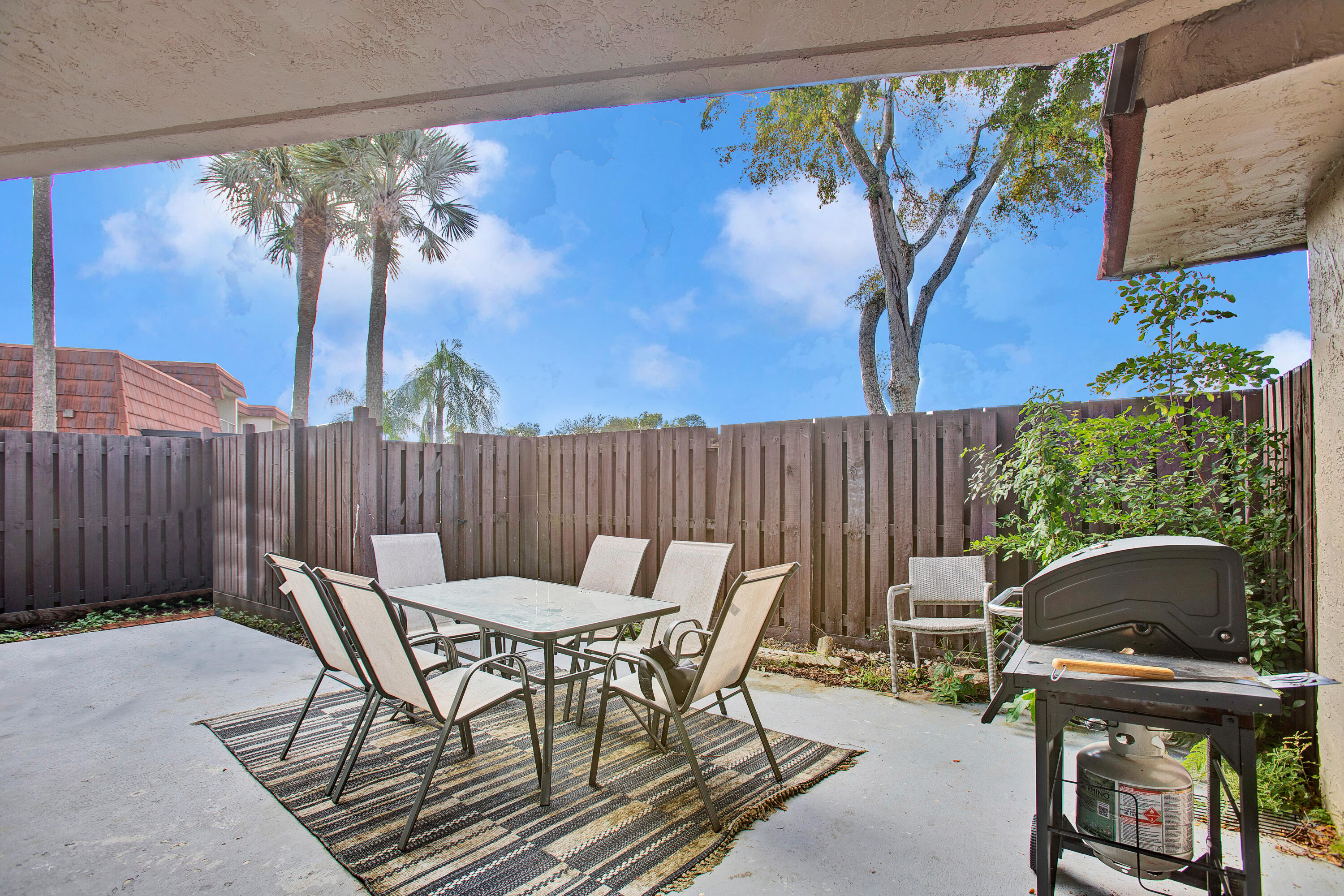 8213 Boca Rio Drive Boca Raton, FL 33433 - Photo 6 of 38 IMG_8371