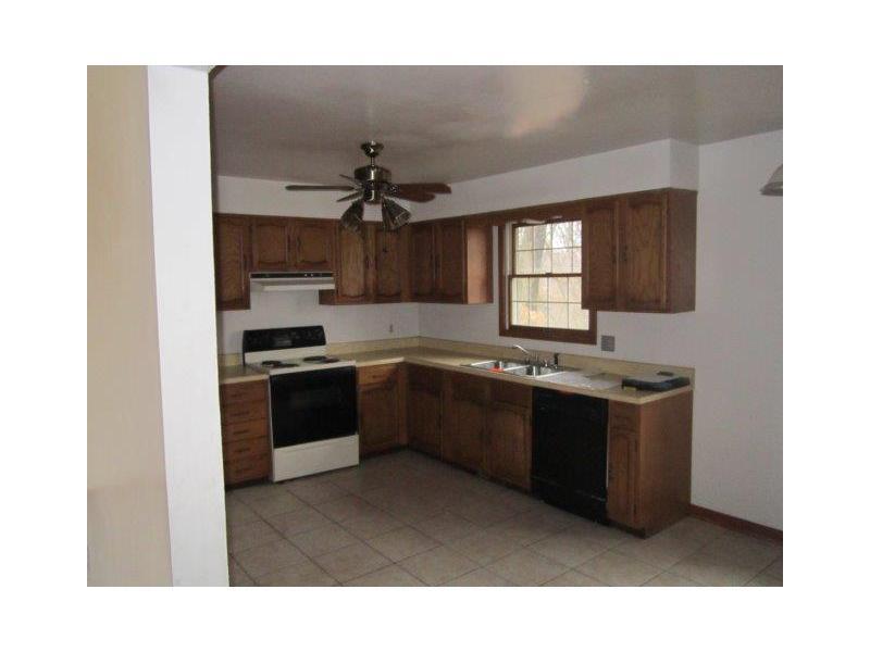 139 Ridge Avenue Beaver Falls, PA 15010 - Photo 10 of 25 Kitchen.