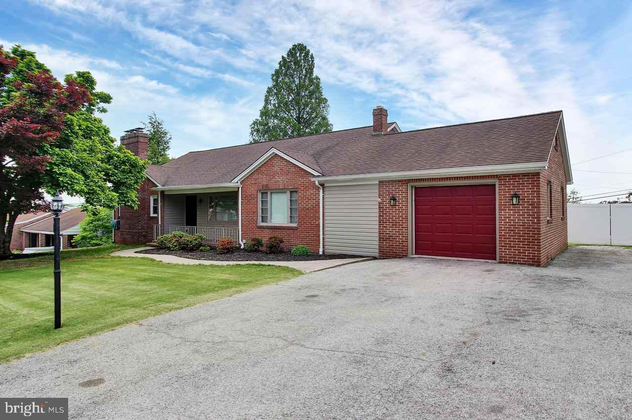 360 Richardson Road York, PA 17408 - Photo 2 of 35 Gallery Image 2