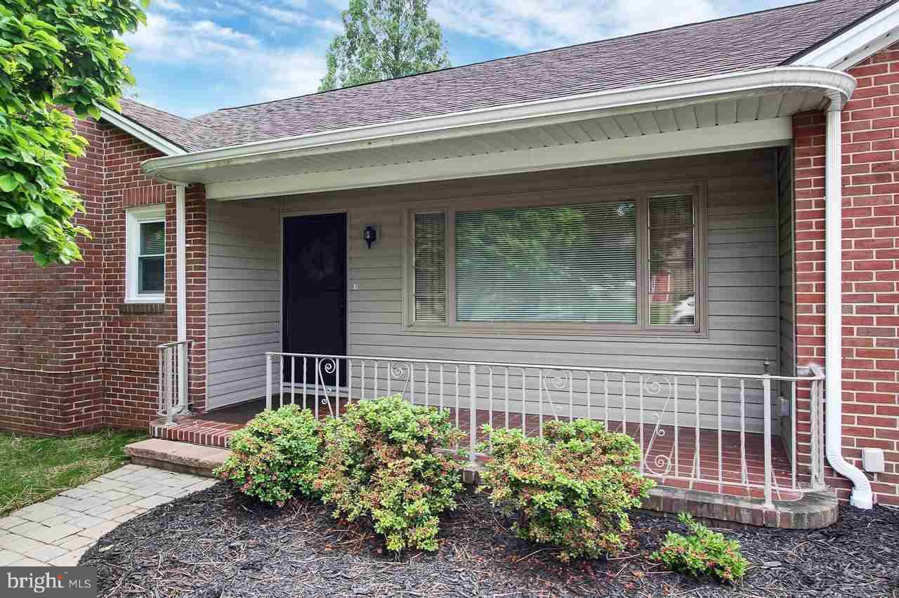 360 Richardson Road York, PA 17408 - Photo 3 of 35 Gallery Image 3