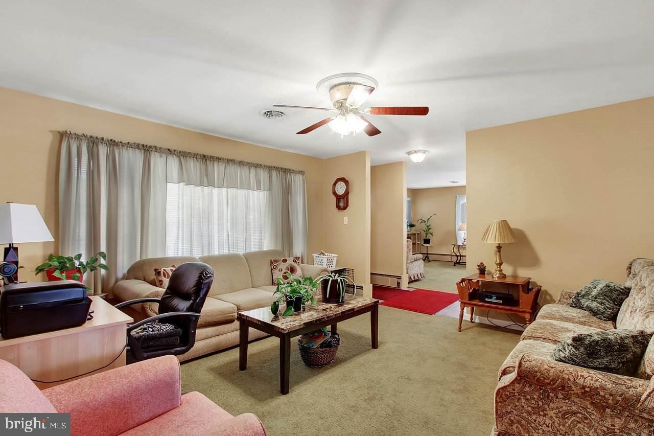 360 Richardson Road York, PA 17408 - Photo 8 of 35 Gallery Image 8