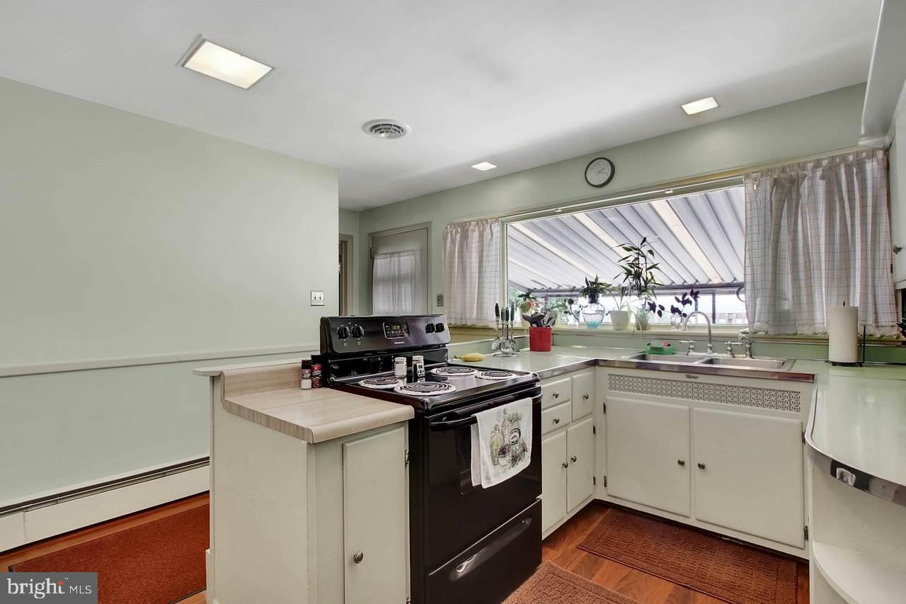 360 Richardson Road York, PA 17408 - Photo 9 of 35 Gallery Image 9