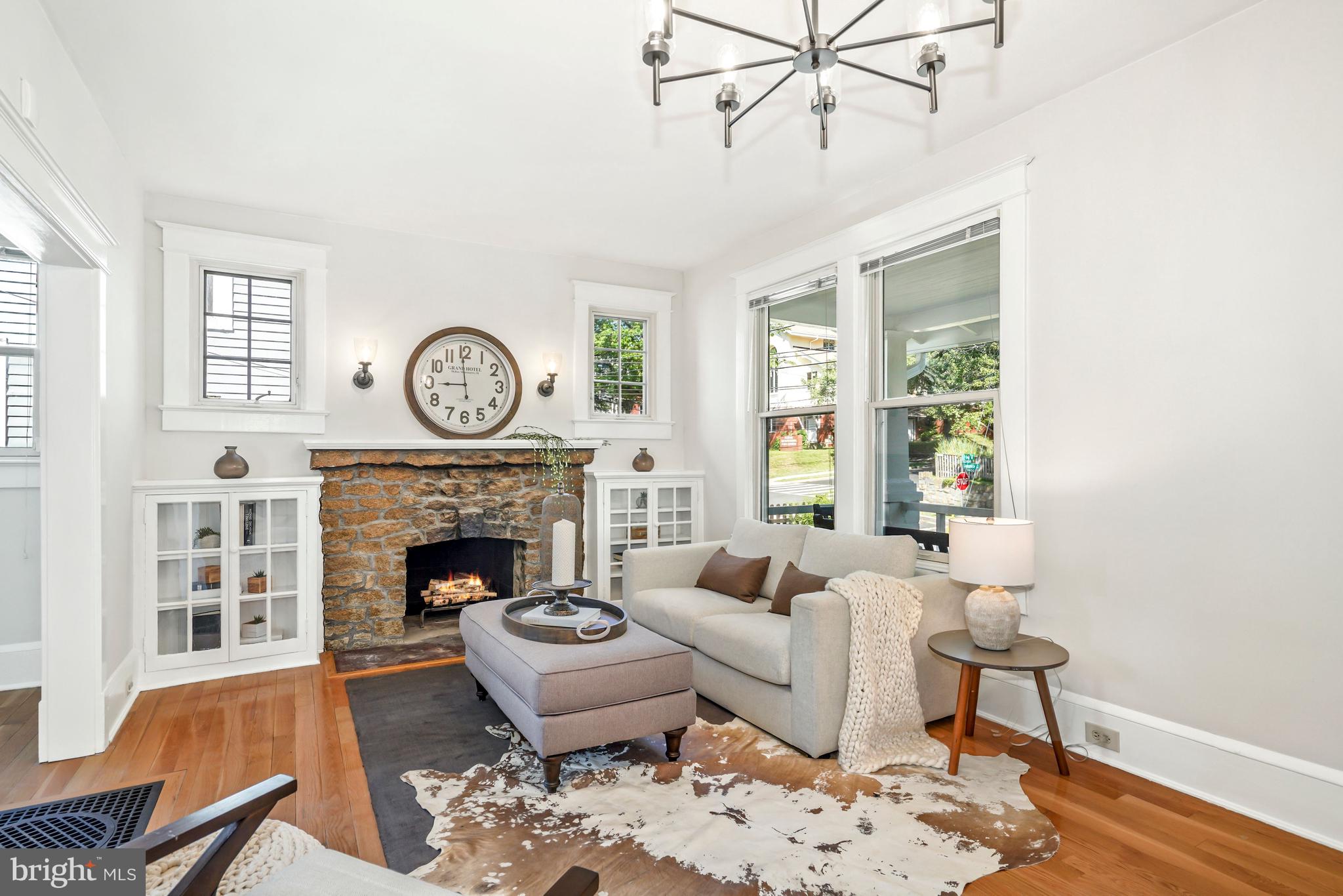 1403 Lawrence Street Northeast Washington, DC 20017 - Photo 7 of 29 Incredible Period Details