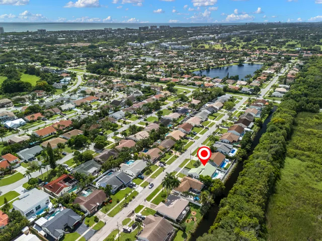 an aerial view of multiple house
