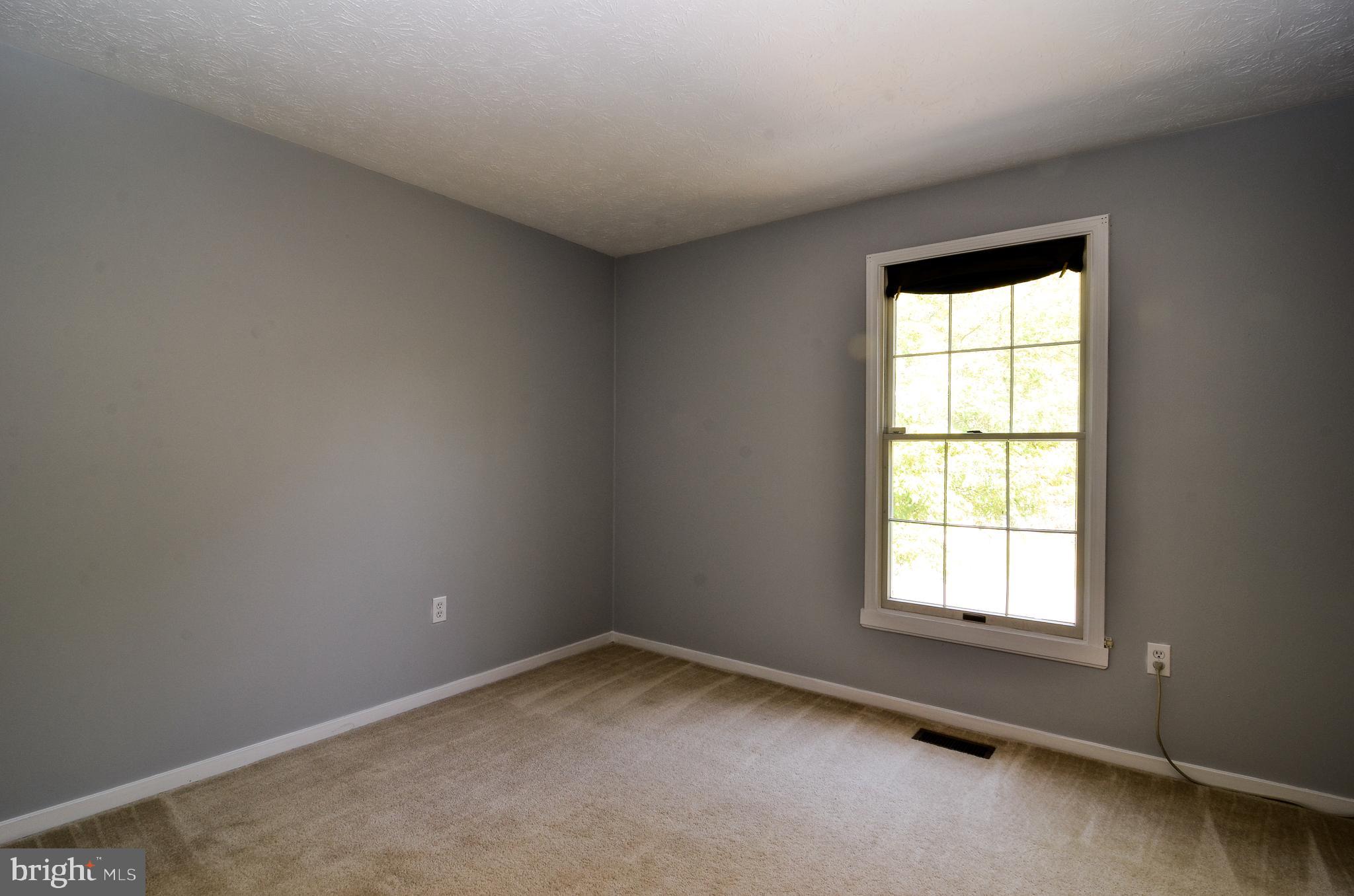 20612 Bell Bluff Road Gaithersburg, MD 20882 - Photo 20 of 41 Bedroom #3.