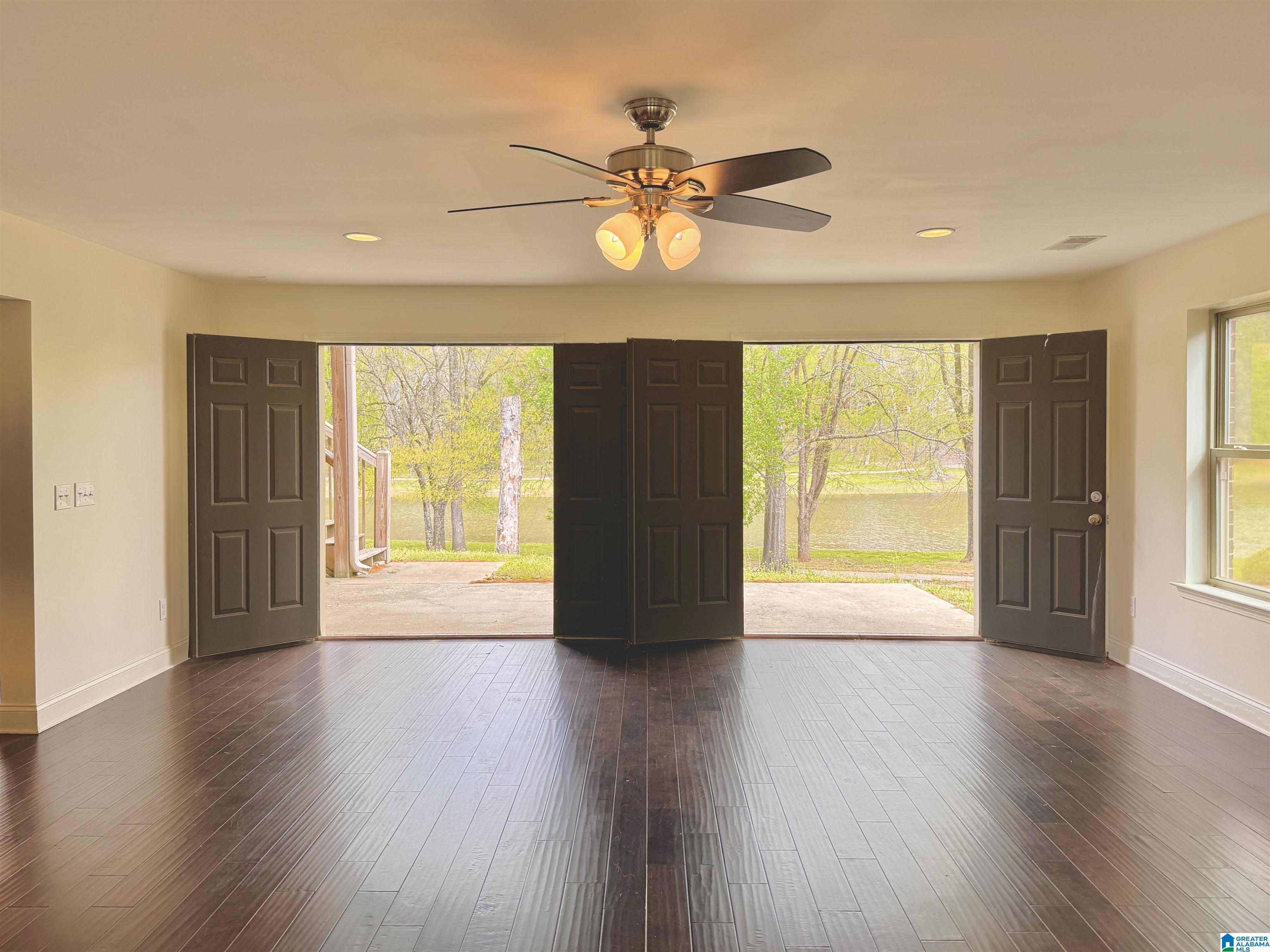 228 Red Bay Drive Alabaster, AL 35114 - Photo 4 of 80