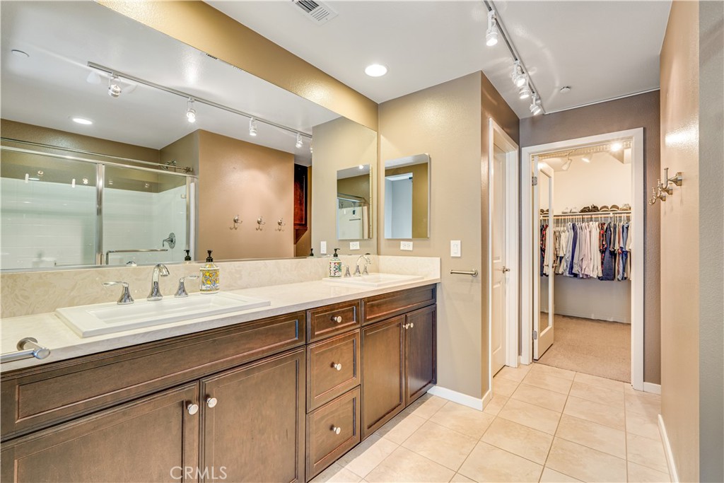 507 Rockefeller Irvine, CA 92612 - Photo 15 of 41